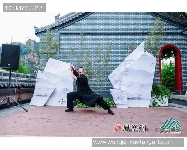 沉浸在24式太极剑音乐的韵律中感受传统文化的魅力与力量 沉浸在24式太极剑音乐的韵律中感受传统文化的魅力与力量