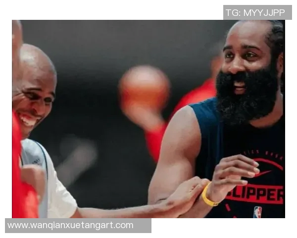 雷霆争议判罚不利主场失利,保罗砍29分表现出色 雷霆争议判罚不利主场失利,保罗砍29分表现出色