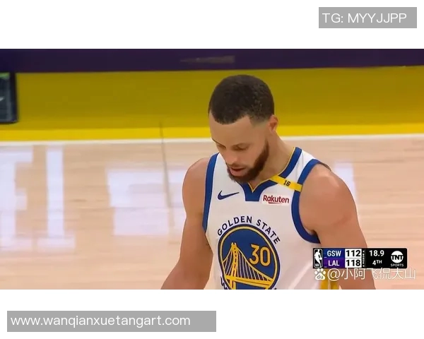 勇士主场大胜湖人，喜迎四连胜，库里再献绝杀表演